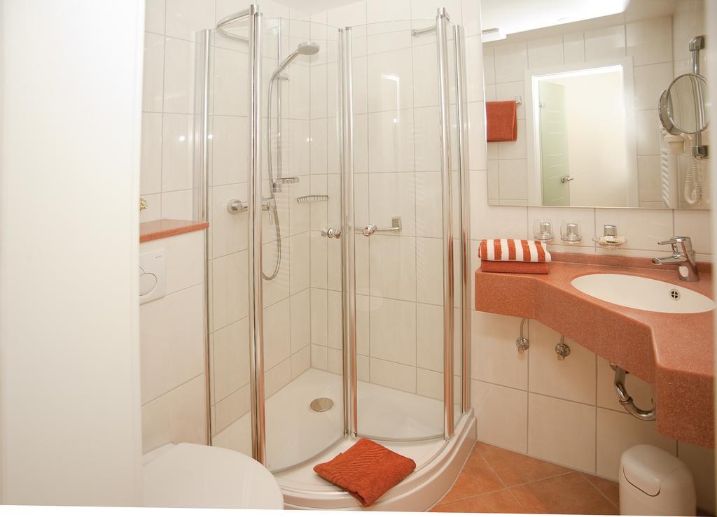 Hotel Alte Weinschaenke à Ellenz-Poltersdorf Chambre photo